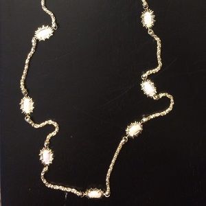 Kendra Scott pendant necklace